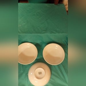 3 Royal Limited Bowls